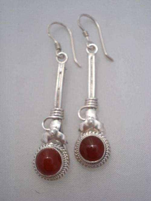 ENCHANTING AGATE FILIGREE DANGLE EARRINGS SET IN SOLID STERLING SILVER.925