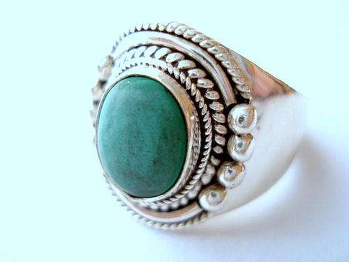 LOVELY MALACHITE RING SET IN STERLING SILVER .925 s " P "