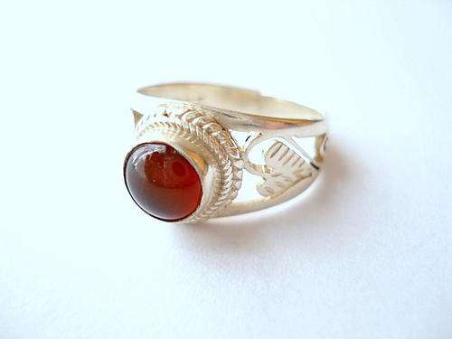 ** STUNNING GARNET FILIGREE RING SET IN STERLING SILVER.925** s " J "