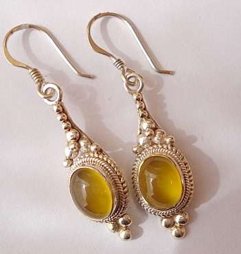 **CHARMING CITRINE EARRINGS SET IN STERLING SILVER.925**