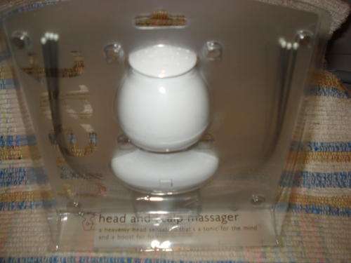 HEAD & SCALP MASSAGER (BATTERY OPERATED )