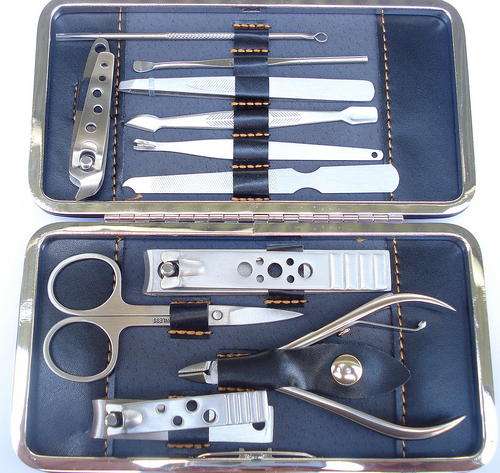 **BEAUTIFUL STAINLESS STEEL NAIL SET  ,GREAT AS A CHRISTMAS GIFT **