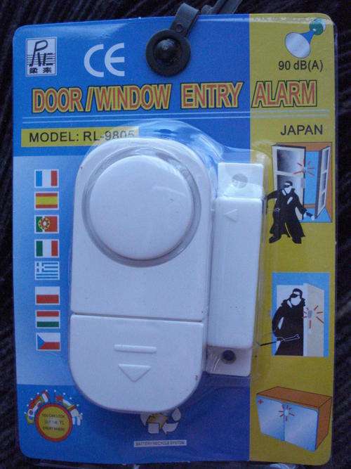 **DOOR /  WINDOW ENTRY ALARM **