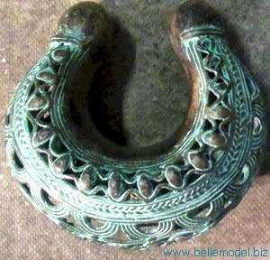 Sculptures - Brass - Benin - Arm band - doughnut (amulet)