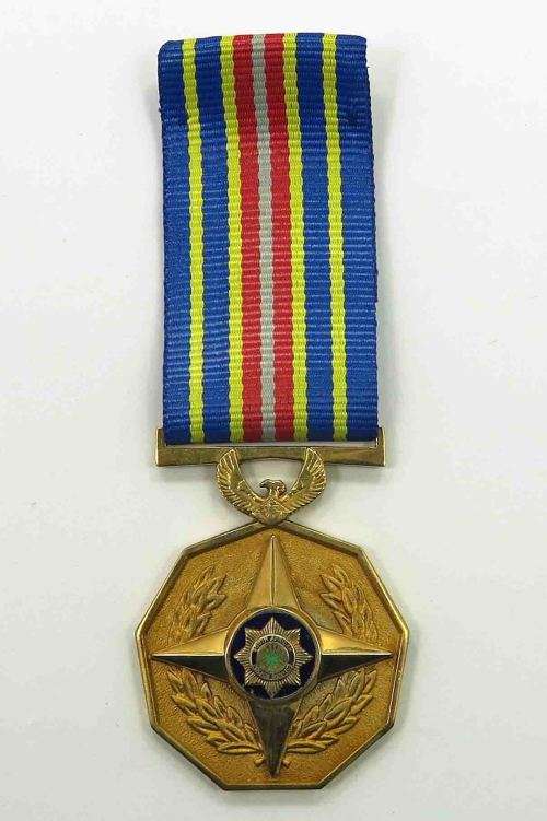FULL SIZE SOUTH AFRICAN  SERVICE 40 YEAR LOYAL SERVICE MEDAL