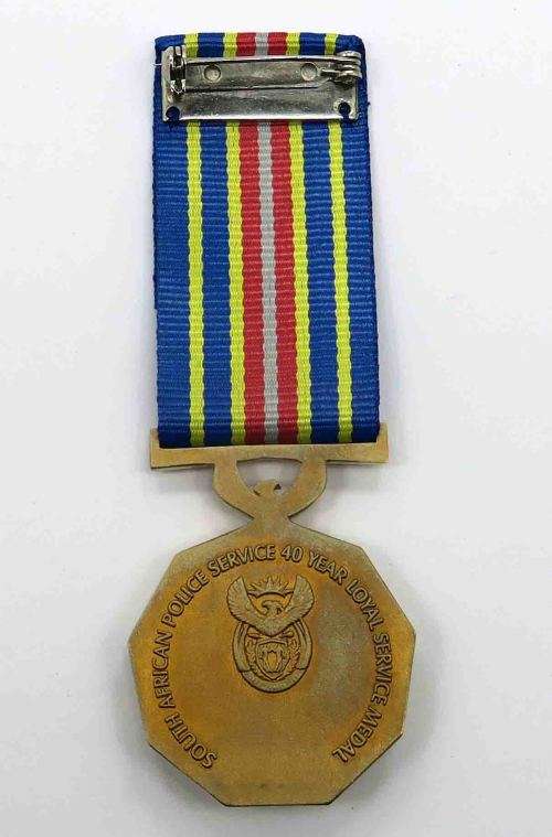 FULL SIZE SOUTH AFRICAN  SERVICE 40 YEAR LOYAL SERVICE MEDAL