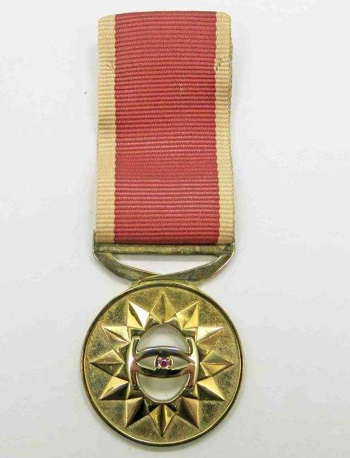 SOUTH AFRICAN INT. VALOUR MEDAL WITH RUBY .925