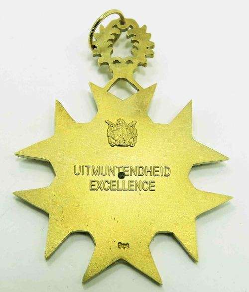 Full size - South African Prisons Service Star for Excellence.In solid Gold.