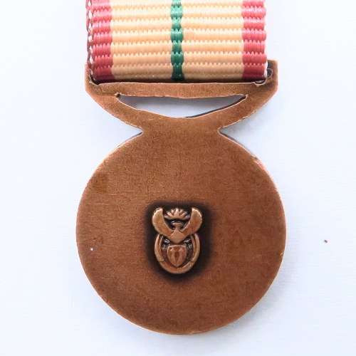 Miniature - South Africa Int. Medal.     #36