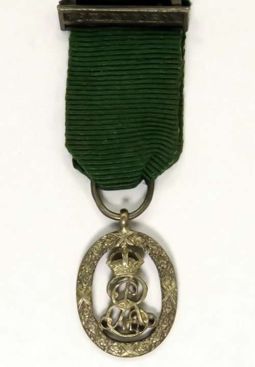 Miniature.  Officers Decoration With Top Bar Edward VII