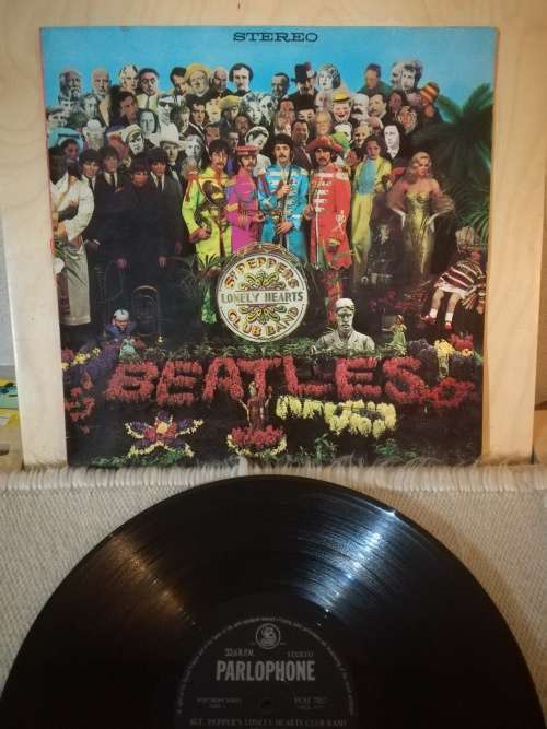 The Beatles  Sgt. Pepper`s Lonely Hearts Club Band -  (Stereo) - (VG/VG+) - Vinyl LP