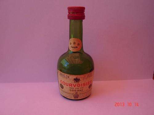 Miniture Courvoisier cognac