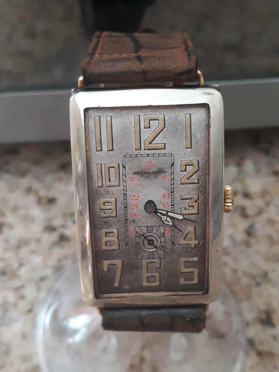 Large Swiss tank vintage,with subseconds