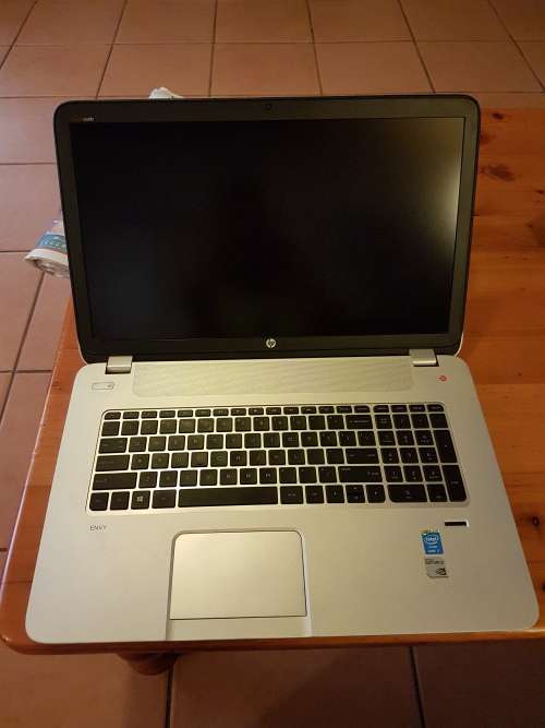 HP ENVY 17-j051ei