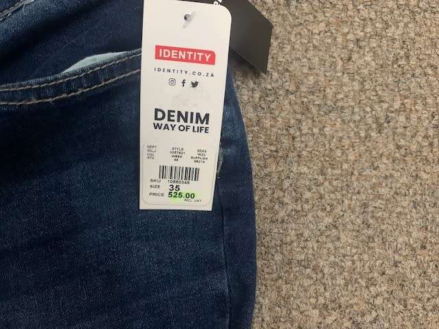 Identity NEW jeans size 35 with label on