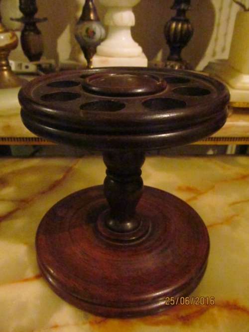 SOLID WOOD!! VINTAGE Pipe Stand !!