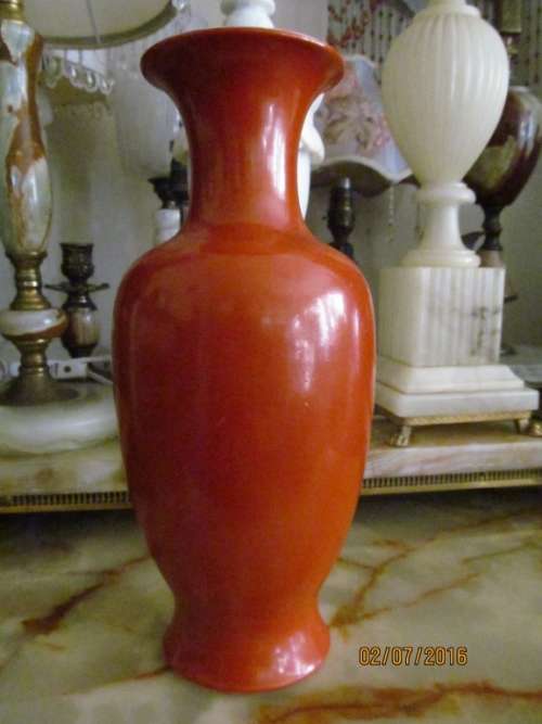 CERAMIC CHIC !! Beautiful Flower Vase - Vermilion - Unique color!!