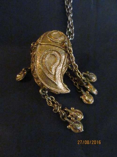 VINTAGE ESTEE LAUDER!! Azuree Perfume Gold Sunshine Necklace - SUPER RARE ITEM