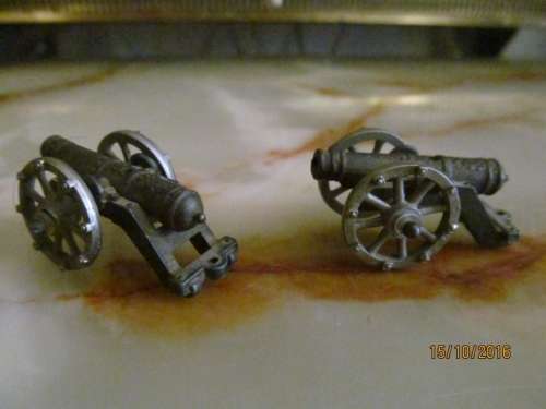 BRONZE CANNONS!! Pair of Identical Miniature Replica Cannons with all Details - Vintage Collectables