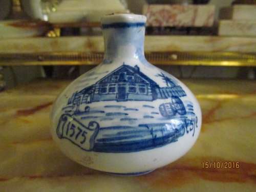 DELFT BOLS JUG/DECANTER!! Vintage Delft "Erven Lucas Bols" Decanter/Bottle - SEALED and FULL