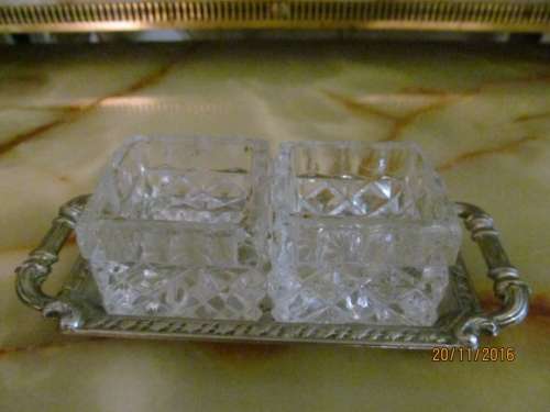 DIAMONDS IN A TRAY!! Vintage Condiment Set - Lead Crystal Pots with Diamond Pattern in a Tray