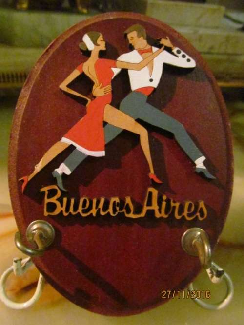 BUENOS AIRES!! Oval Shaped Solid wood Key rack with two Hooks