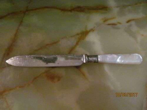 JOHN SANDERSON !! Antique (1887 - 1900) Silver Plated Bladed Cake Knife with MOP Handle