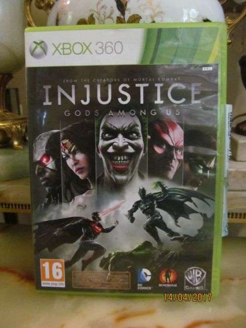 XBOX 360 GAME DISC !! Injustice : Gods Among Us  by WARNER BROS