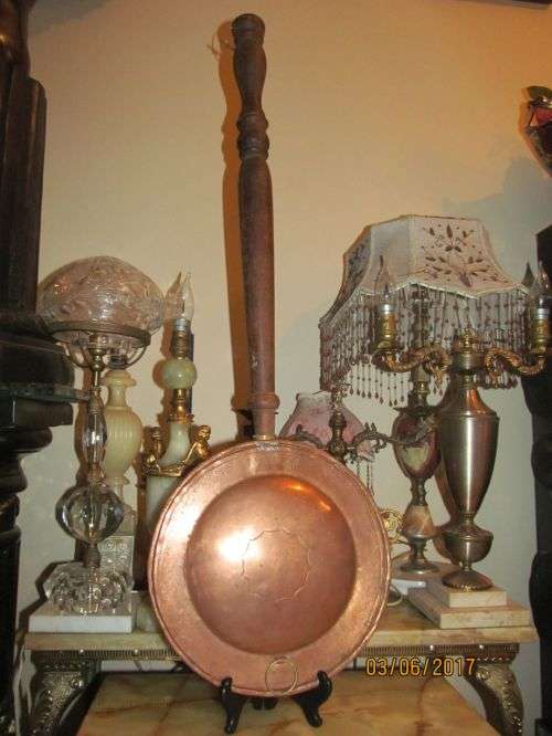 MIDNIGHT OIL !! Antique De Klerk Original Copper & Brass Bed Warmer with Turned Wood Handle
