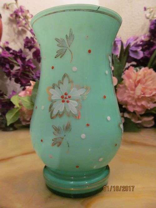 FLORAL SKYLINE !! Vintage Tiffany Blue Designer Glass Vase - Gold & White Floral