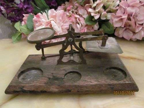 CRITERION !! Antique Wood and Brass Postal Scale - Criterion, England