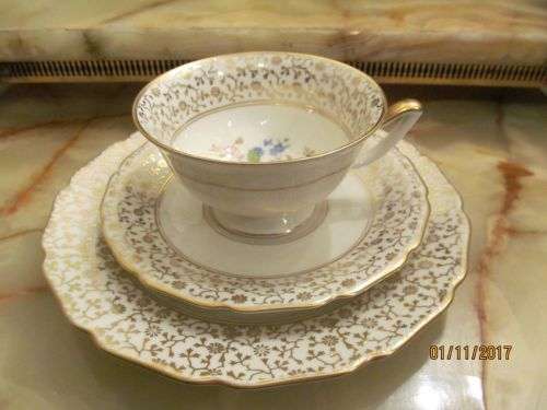 BAVARIAN GOLD GILT !! Vintage 1939-1952 Fine Porcelain Thomas Bavaria Trio
