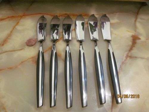 MODERNA !! Vintage 1960's Set of Six Eetrite Stainless & Bakelite Butter or Jam Spreaders