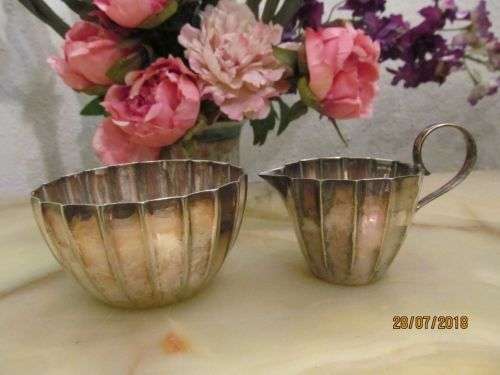 BEAUTY'S QUOTE !! Antique Set of Silver Plated Art Deco Styled Mark Willis Creamer & Sugar Bowl