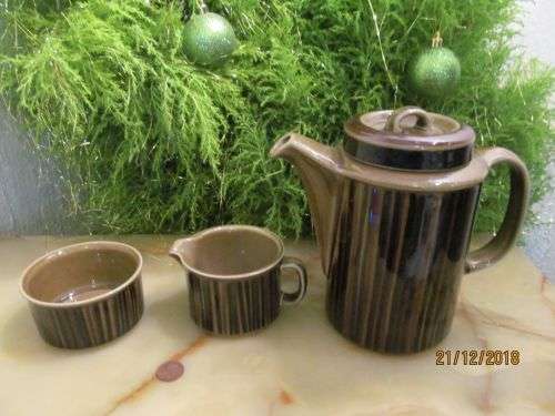 ARABIA !! Vintage 1962-1976 Lot/Set of Arabia Finland Sugar Bowl, Creamer and Coffee Pot