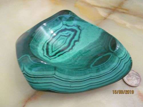 MALACHITE !! Highly Polished Vintage Malachite Ornament / Dish - Basil, Fern & Seafoam Streaked