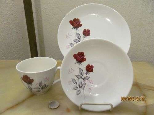 QUEENS VELVET !! Vintage 1960's Ridgway White Mist Range Queens Velvet Fine Porcelain Tea Trio