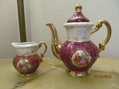 ROYAL LUSTRE !! Vintage Lot/Set of Fine Porcelain Luster ware Teapot & Creamer