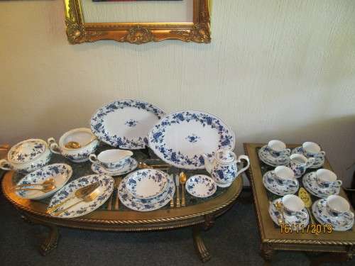 ROYAL MEISSEN !! Full Dinner & Tea & Cake Set for 6 people- 55 pieces