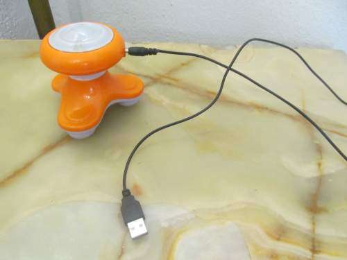 MASSAGE !! Contemporary Mini Massager - Vibrating Body Massager with Usb Connection/Cable
