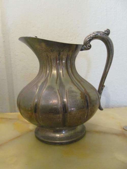 EM-ESS !! Vintage (early 1900's) Silver Plated Elizabethan Style Water Jug with Ice Lip
