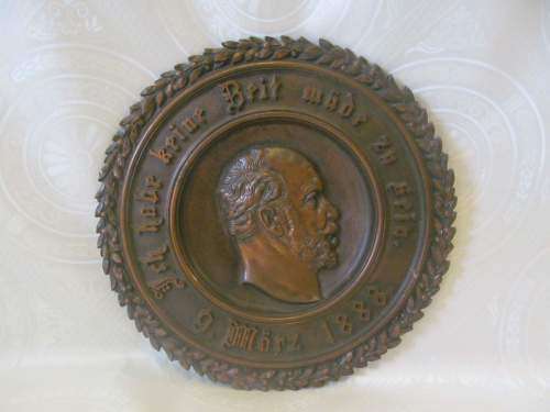 BRONZE !! Heavy Rare Antique 1888 Cast Bronze Decorative Wall Plate - Death of Wilhelm I