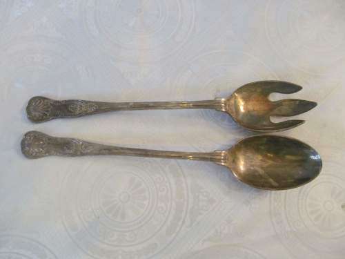 KINGS PATTERN !! Vintage 1930-1950's Lot/Pair of Silver Plated Kings Pattern Salad Servers