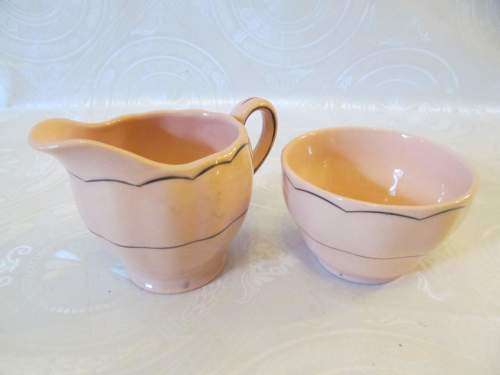 PETALWARE !! Vintage 1950's Lot/Set of Grindley Fine Porcelain Peach Petal Creamer & Sugar Bowl