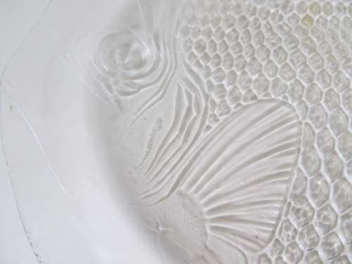 ARCOROC !! Large Vintage French Textured Glass Fish Platter / Presentation Dish