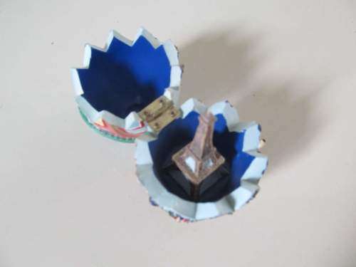 DISNEY + !! Vintage Lot of 1 Rare Disney Paris Egg and 1 Monaco Bag Ornament