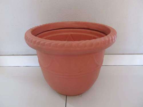 PLANTERS !! Contemporary Lot of 3 Identical Large Acrylic Planter Pots