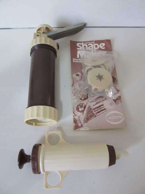 ADDIS !! Boxed Unusued Vintage Addis Shape Maker/Buscuit Press with Attachments etc