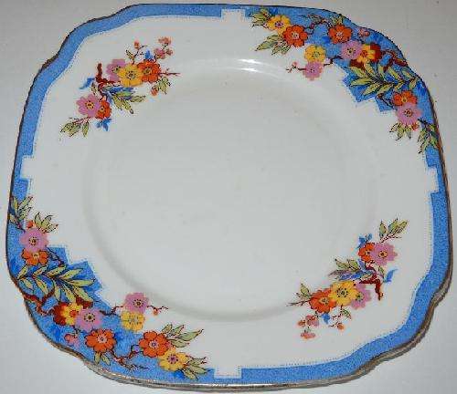 ROYAL ALBERT SIDEPLATES - BEAUTIFUL COLLECTABLES