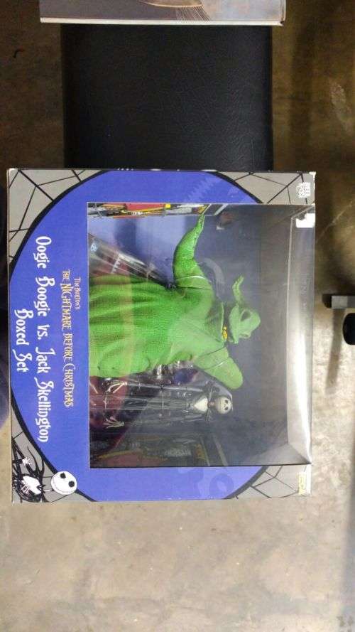Oogie boogie vs. Jack Skellington